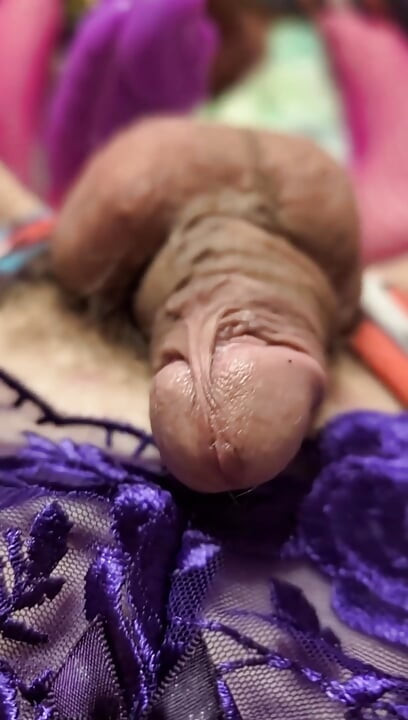 Sella d'Or playin with her clitty