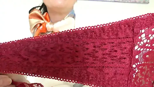 Нюхаю трусики и кончаю! Леди Виктория Валенте