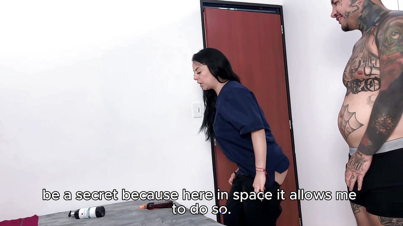 Tukang pijat seksi nyepong kontolku habis-habisan sampai aku crot berujung nyepong kontolku