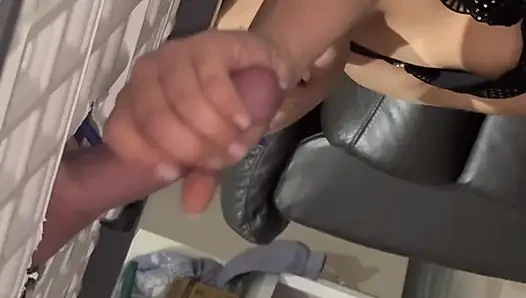 Memerah kontol bwc-nya lalu disodok