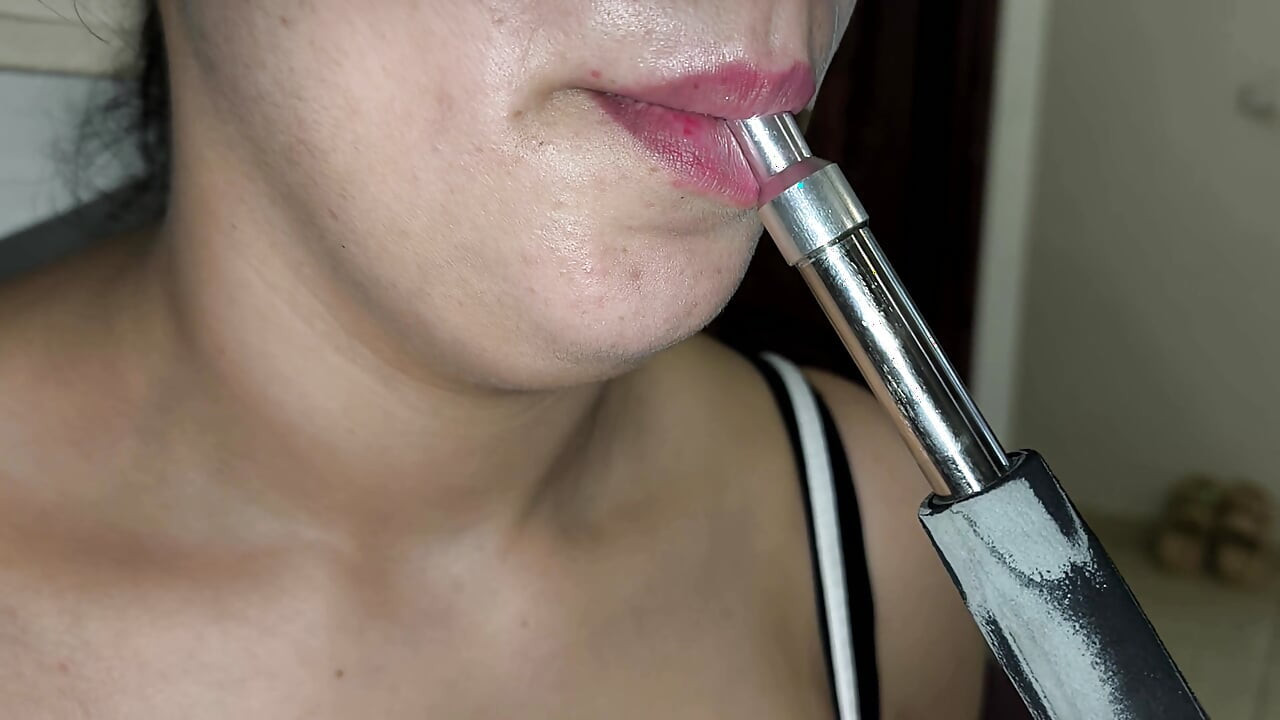 זונה סעודית מזדיינת מהציצים הגדולים שלה