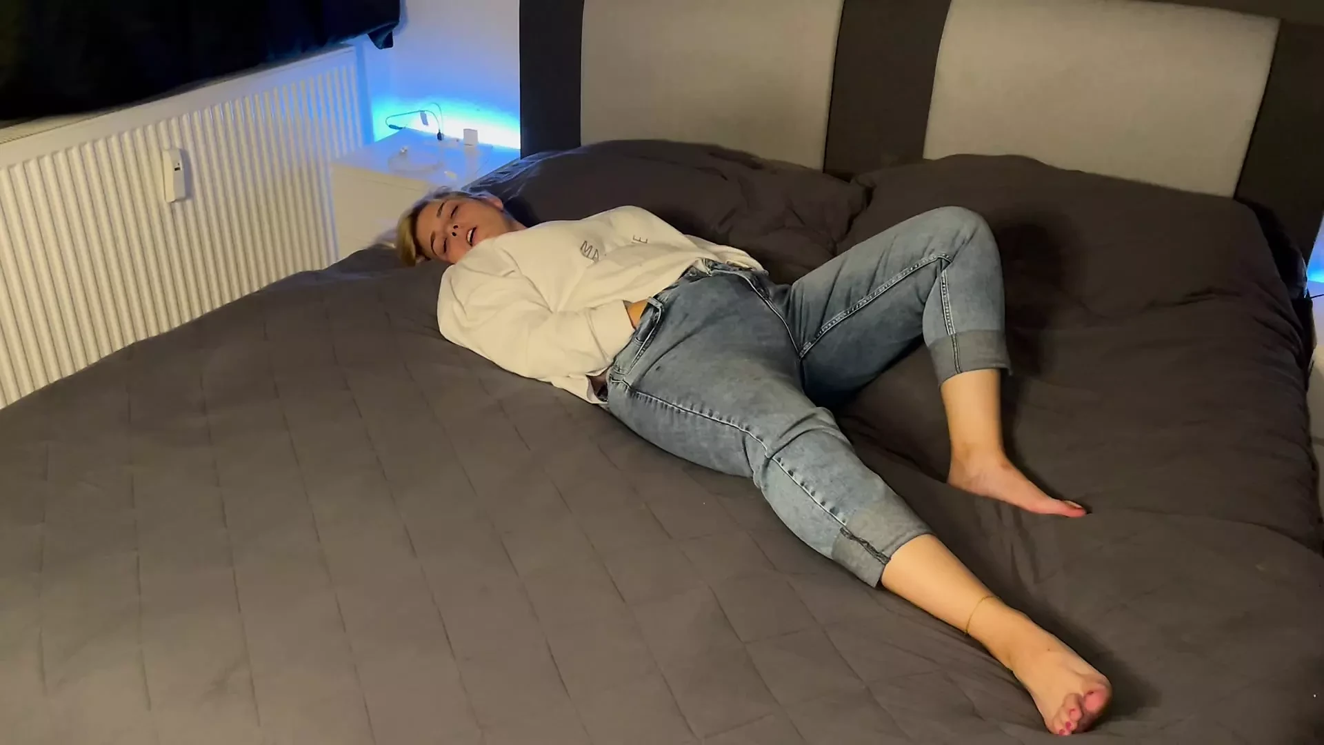 Masturbation in the head cinema multiple orgasms satisfyer fingering wet on bed clitoris rubbing solo voice Time for me
