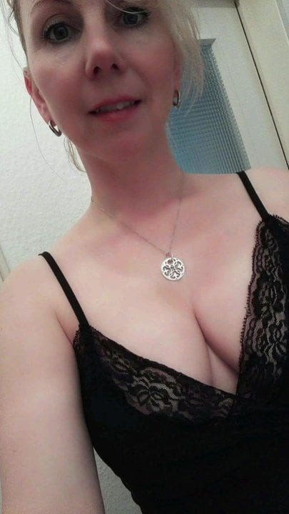 Deutsche blondine milf aus Hannover