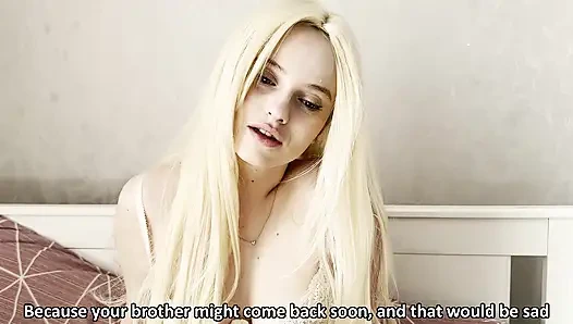 Arkadaşımın üvey kız kardeşini evde yokken siktim ve içine geldim