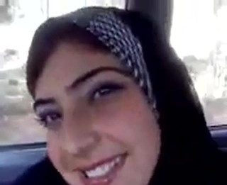 Arab.realy sweet girl show boob