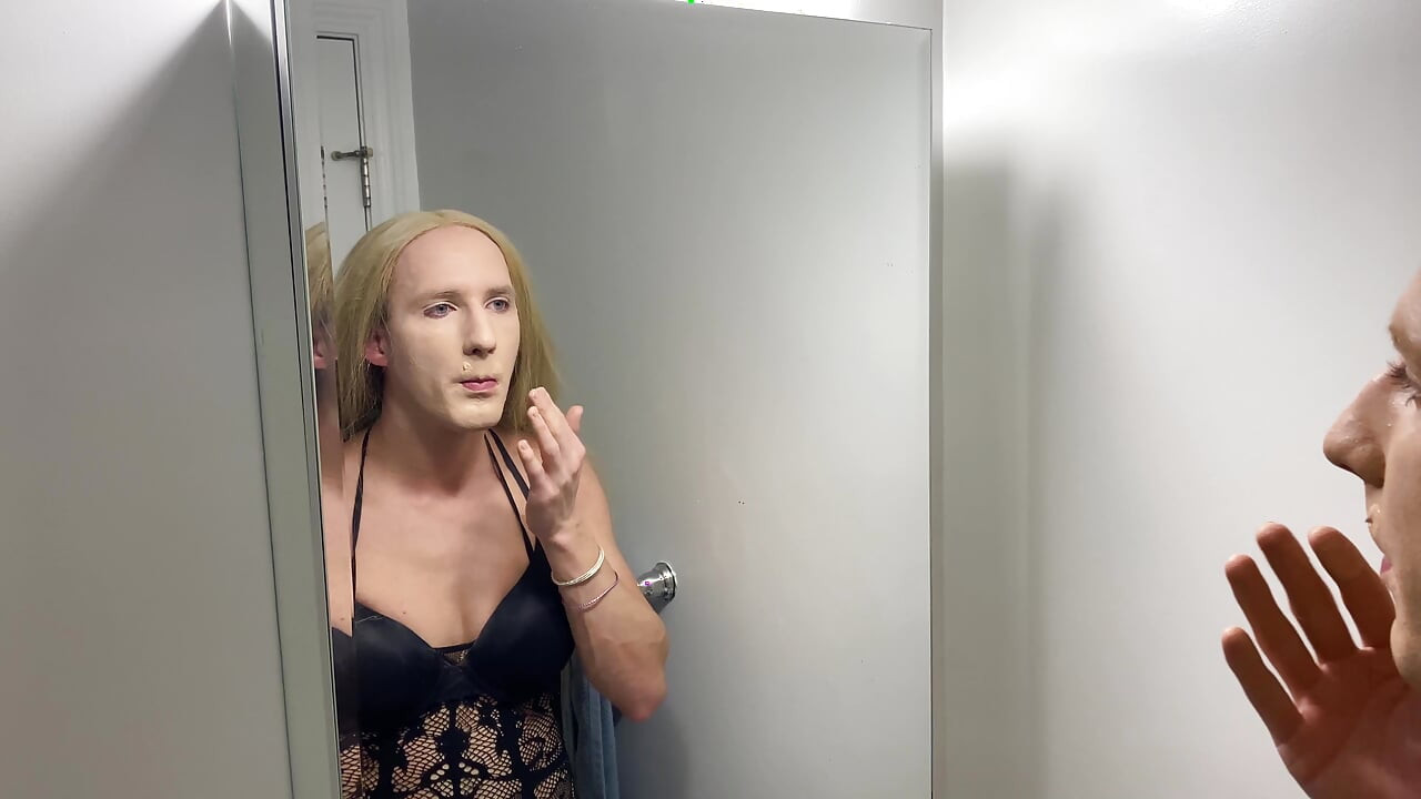 Full Male to Female Crossdressing Transformation