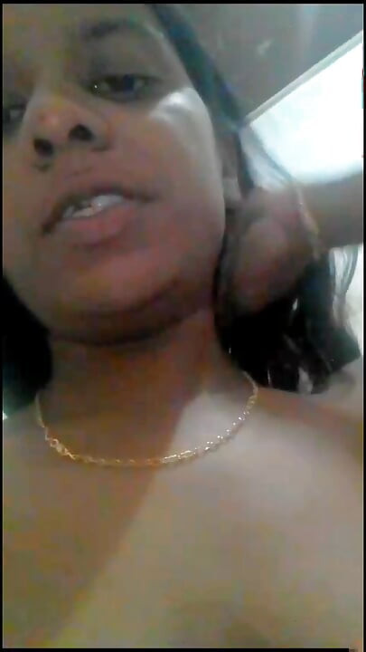 Teen girl showoff