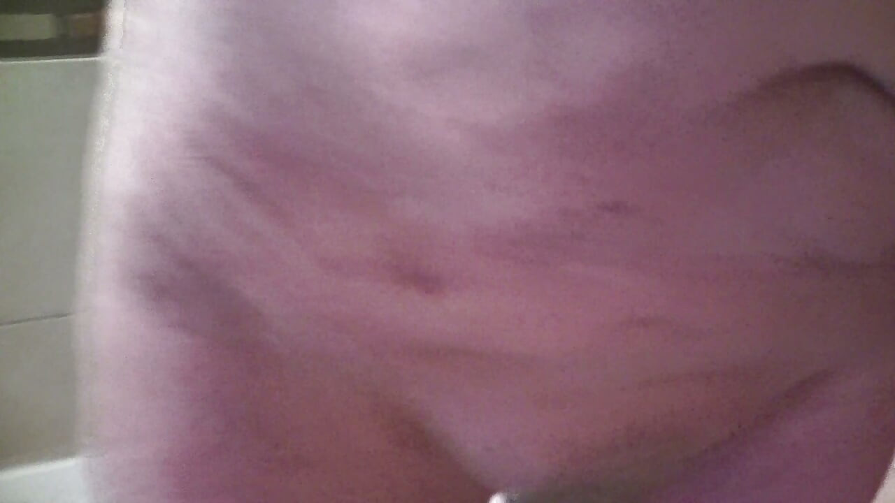 Shaved Orgasm Squirted