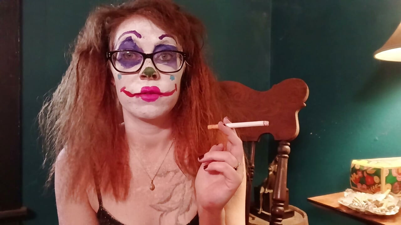 Clown makeup and smoking fetish