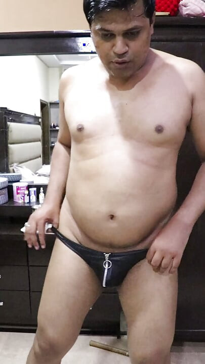 Pakistani Gay Boy Waqas Dancing Nude and Tallking Dirty