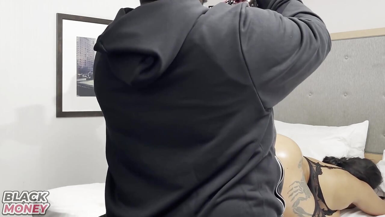 Behind the Scenes Big Butt Ebony MILF Ms so Slippery Enjoys Getting Drilled