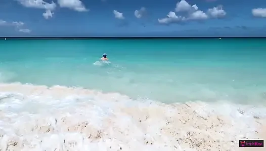 Risky Fuck on the Beach!