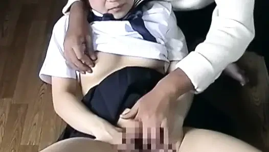 Üniversiteli kız sınıf arkadaşı tarafından sikiliyor