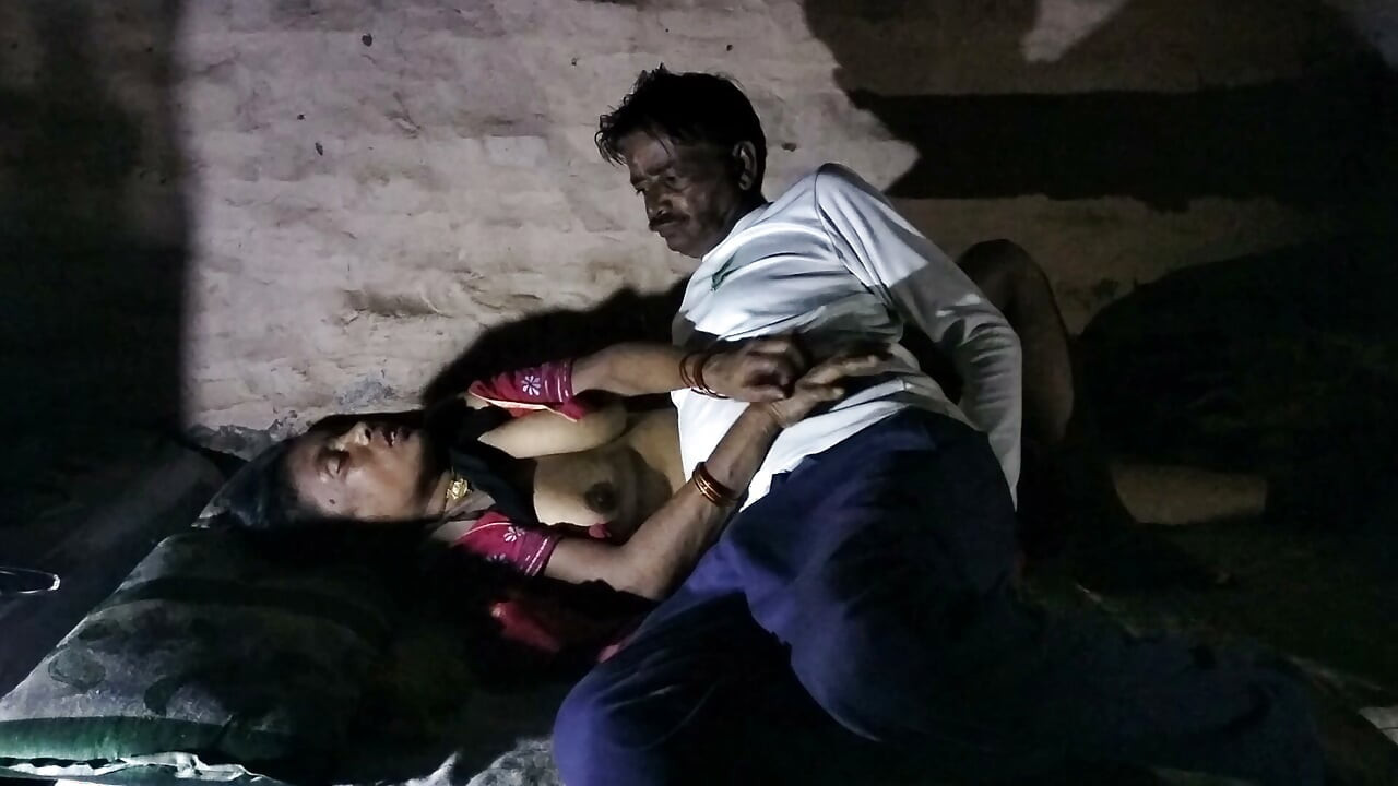 Sali ko jaga kar chudai ki lekin lite chali gayi