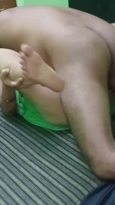 My cute step sister give me chance for fucking yesterday. Both of us enjoyed full night | Clip 1