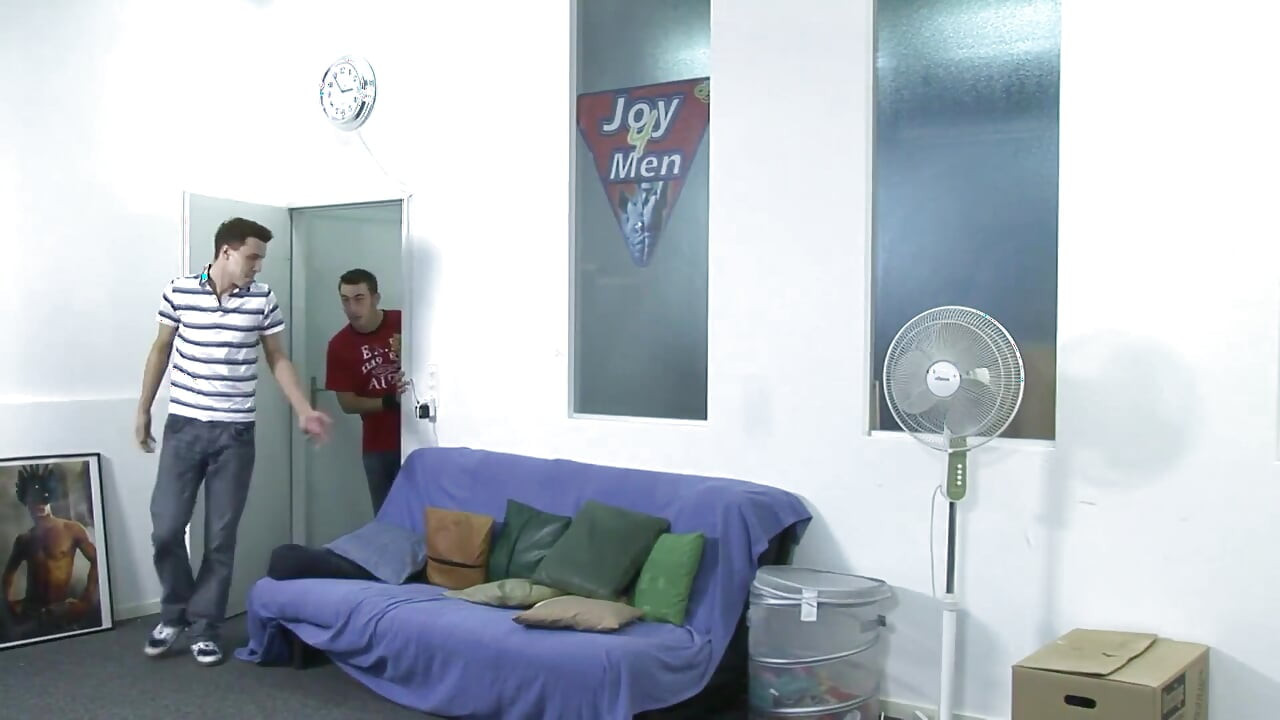 Exclusive video Bareback: Sexy couple of horny guys like to have anal sex
