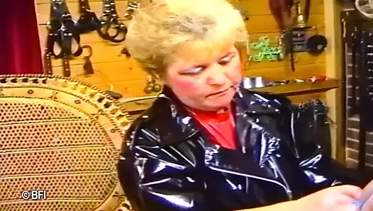 Голландские покорные женщины, 2 сцены в 1