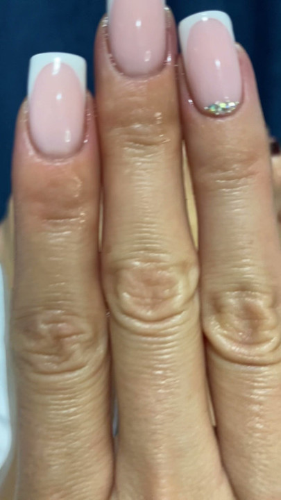 don’t zoom in on Diana 34’s oiled feet if you like pretty toes