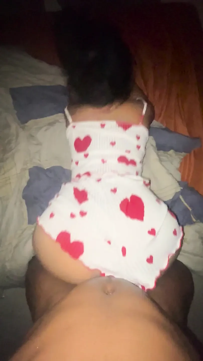 青少年睡前狗式