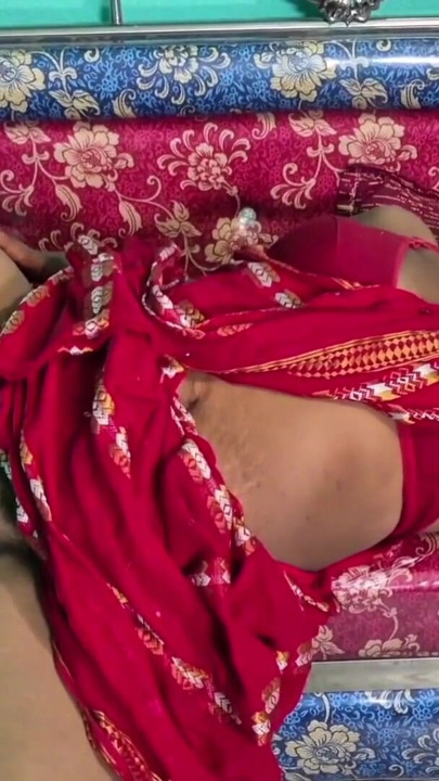 Sona bhabhi fucked by her room owner in the kitchen | Clip 2