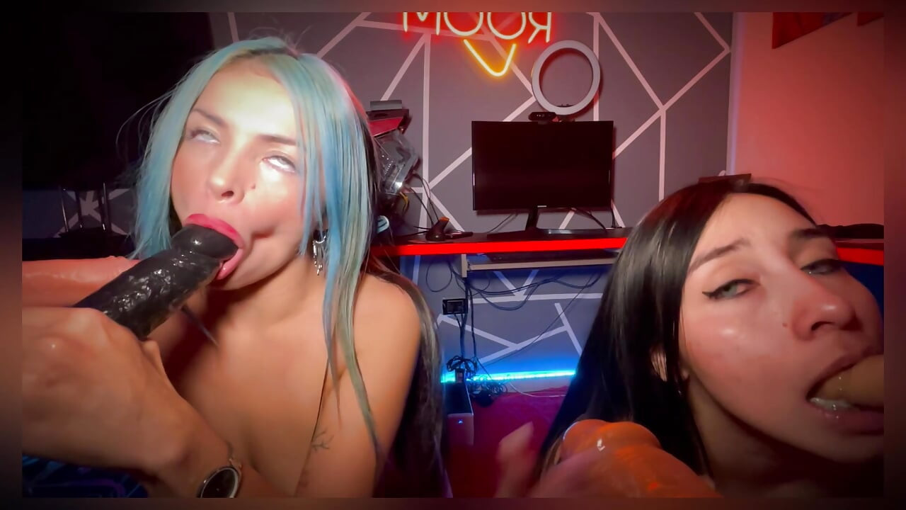 Orgia z perspektywy BBC dildo i dwiema bardzo napalonymi lesbijkami - SweetKimmi