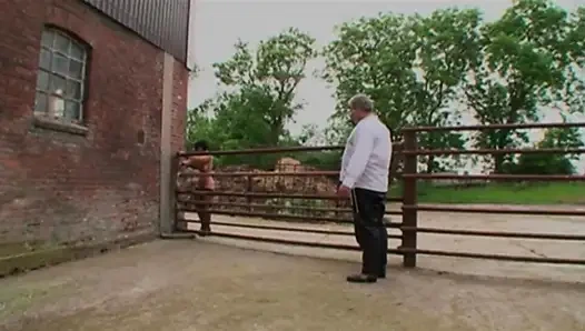 Связанная Блондинка Подчиняется Интенсивному Бдсм-тройничку