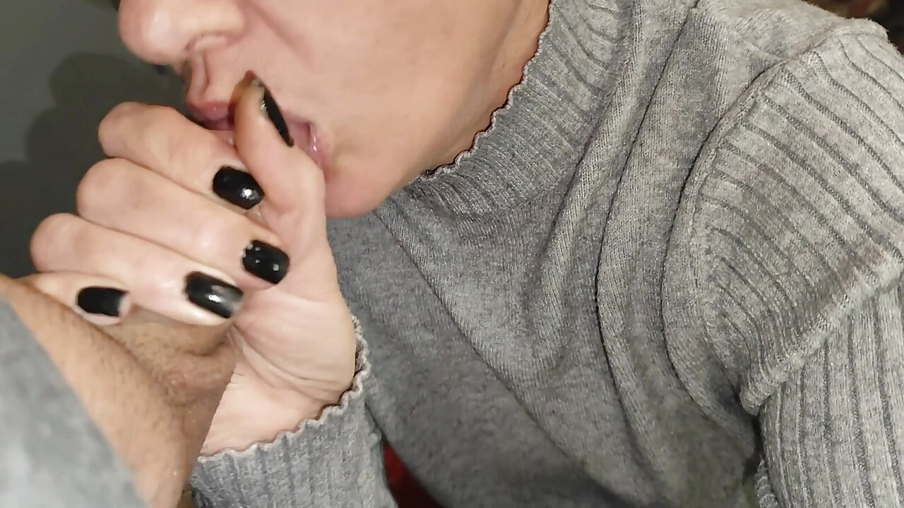 Ht shaukiya patni munh men viry ke sath lnd chusaee