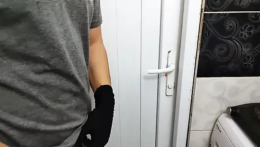 секс в душе с мачехой в настоящем домашнем видео