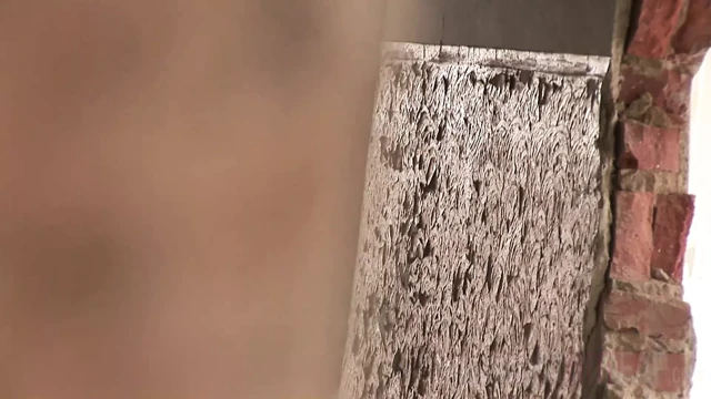 Hot Skinny Big Ass Brunette Fucked Anal in the Ghetto