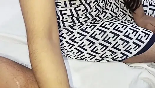 Miss Mahi 2007 send your body to your teacher to qualify