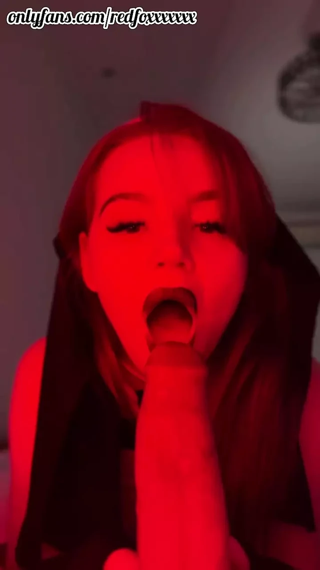 Slutty Girl with Perfect Body Sucking Big Cock