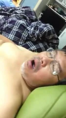 Maduro masturbandose 2