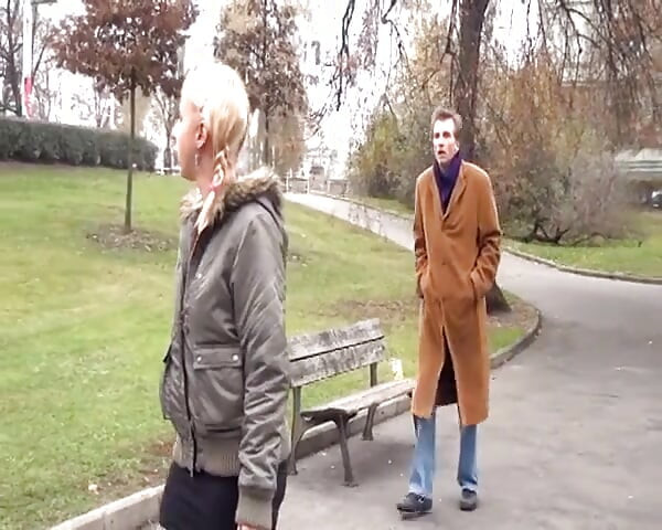 Hot teens e milfs si fanno bagnare la figa e scopare duro compilation