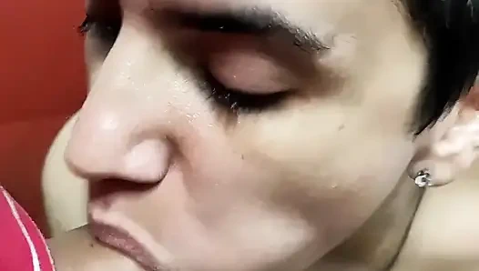 Халтура! Минет и сперма на Her Frankfurter! (и черные джинсы)