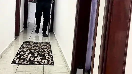 Kollegen haben sex auf dem Firmenflur