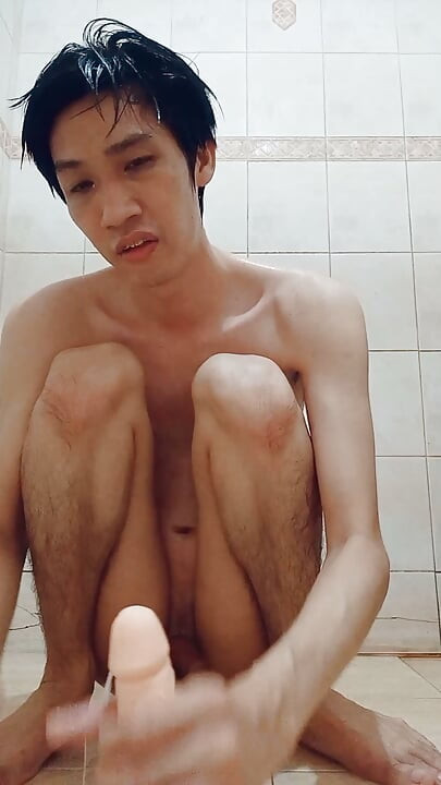 Teetajet Pratumthong Fag Thailand masturbate, drink my piss and cum and penetrate my ass, anal
