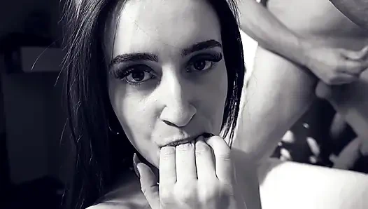 Apa yang terjadi di antara kami tetap berada di antara kami