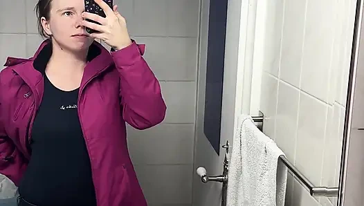 Frau Mit Großen Titten