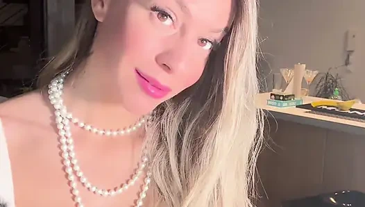 Submission to the massage porn of your porn actress Polly Gardel