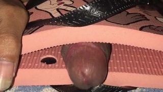 Cum in newly bought Havaianas Top Fun