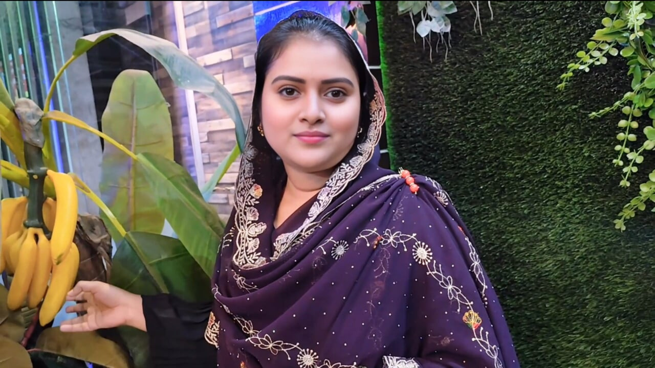 Eshita indian Fan came to meet my big fan and went to the fan's house and had sex with him.(Full Bangla Voice)