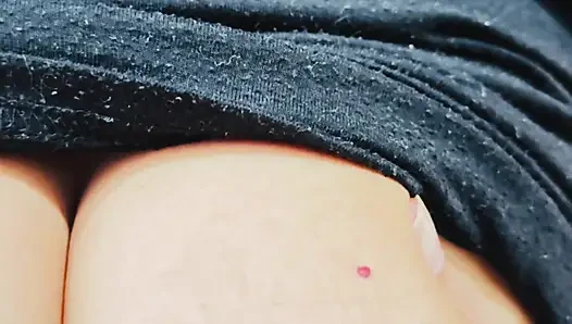 Tubuh istri orgasme gemetar. Oh sayang cepat..