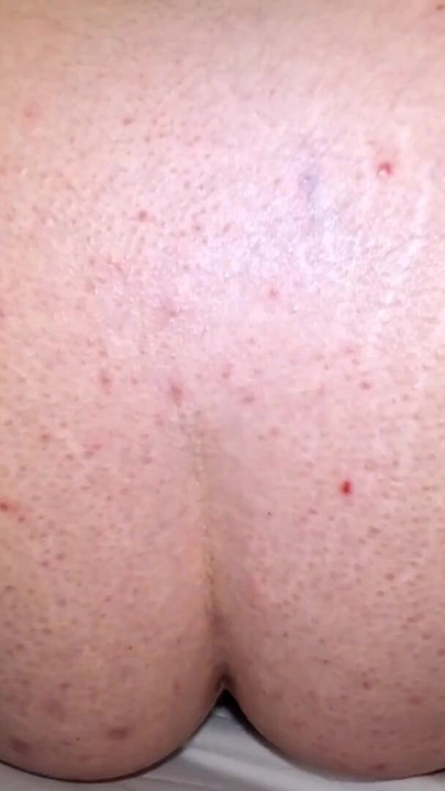 Key moment from "Fat pussy stretching - BBW with huge dildo"