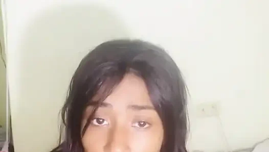 Cewek itu super hot ngajak dia ketemu sama aku