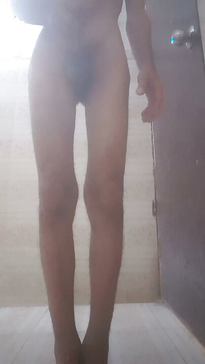 Handjob met grote lul tot hij klaarkomt