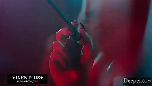 Глубже. Связанные Ashley Lane и Octvia Red получают грубый трах от большого черного члена, они кричат до конца