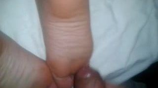 Cum on her feet....