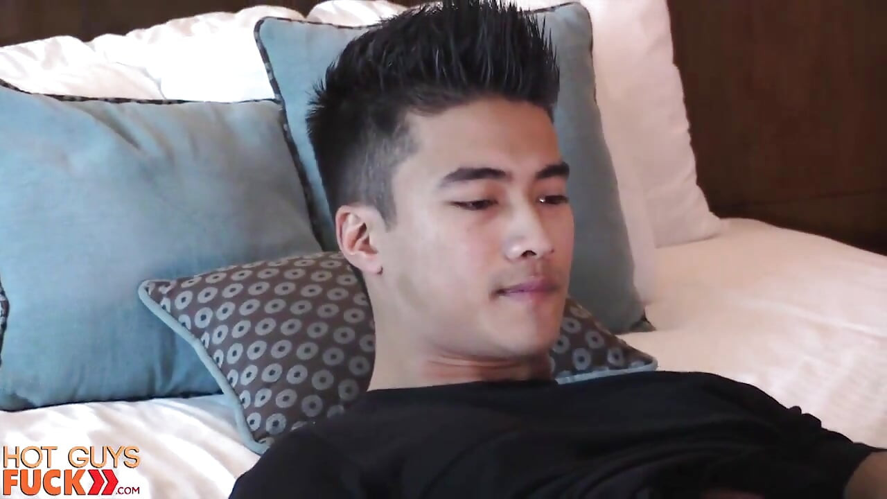 저주하다! 후커와 섹스하는 핫한 Pinoy Jock