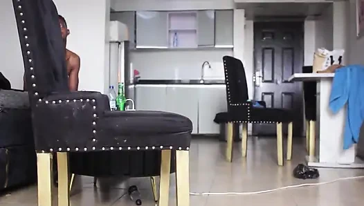 Она лгала своему, что собирается на воскресную церковную службу, Cos она хотела почувствовать 2 больших сразу