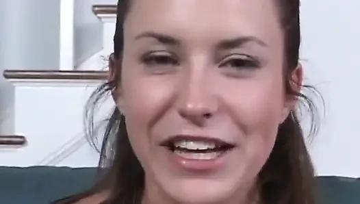 Oyuncu seçmelerinde esmer kadın sert sikiliyor